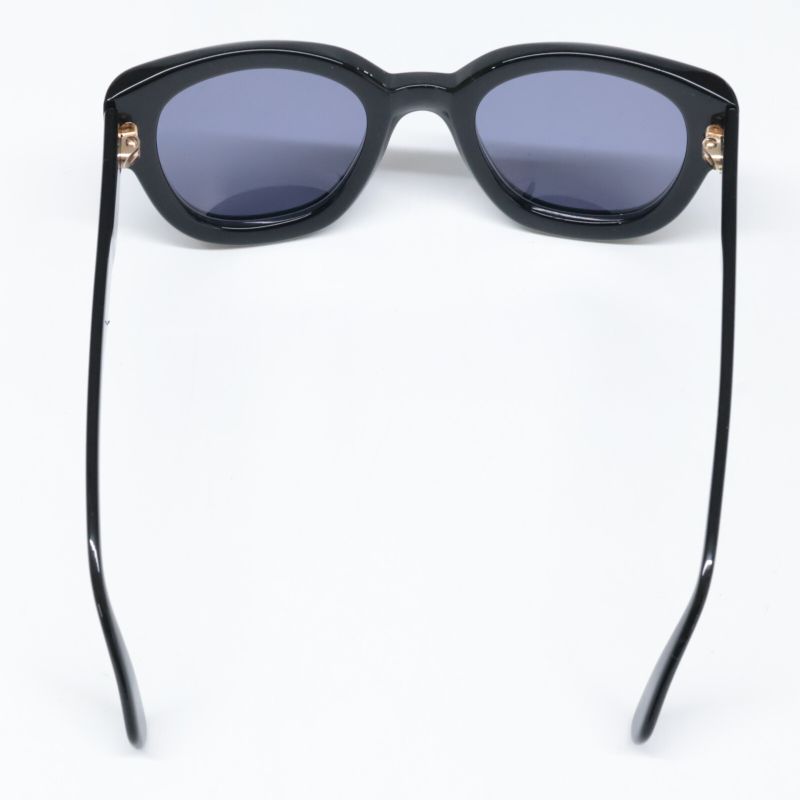 Chanel 05247 94305 Supermodel Pharrell Logo