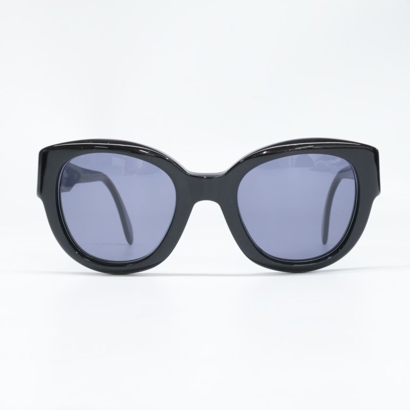 Chanel 05247 94305 Supermodel Pharrell Logo