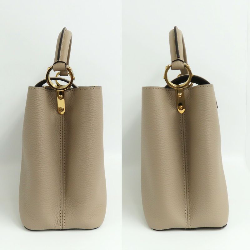 Louis Vuitton Capucines MM M24745 Galle Taurillon Gdhardware Handbag