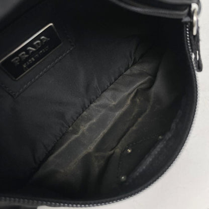 Prada Logo Plate Waist Bag Waist Pouch Body Bag Tessuto Nylon Nero (Black)