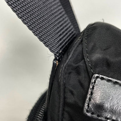 Prada Logo Plate Shoulder Bag Crossbody Shoulder Bag Nylon Nero (Black) Women