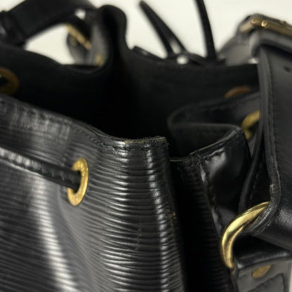 Louis Vuitton Noe One Shoulder Draw String Shape Shoulder Bag Epi Noir Black