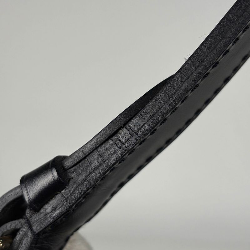 Louis Vuitton Noe One Shoulder Draw String Shape Shoulder Bag Epi Noir Black