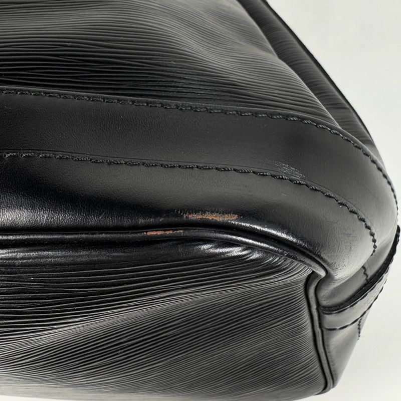 Louis Vuitton Noe One Shoulder Draw String Shape Shoulder Bag Epi Noir Black