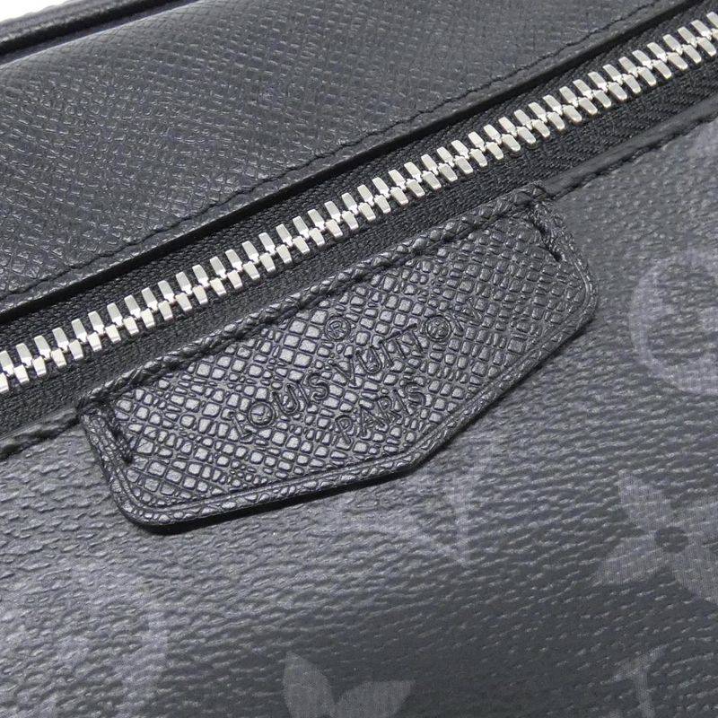 Louis Vuitton Taiga Llama Outdoor Messenger PM M30233 Shoulder Bag