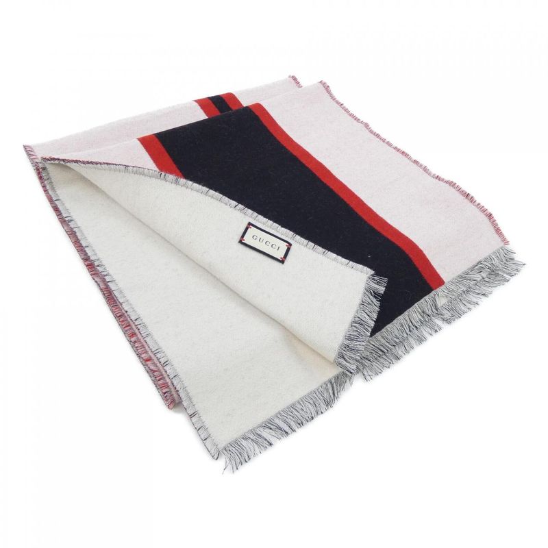 Gucci 553116 Muffler