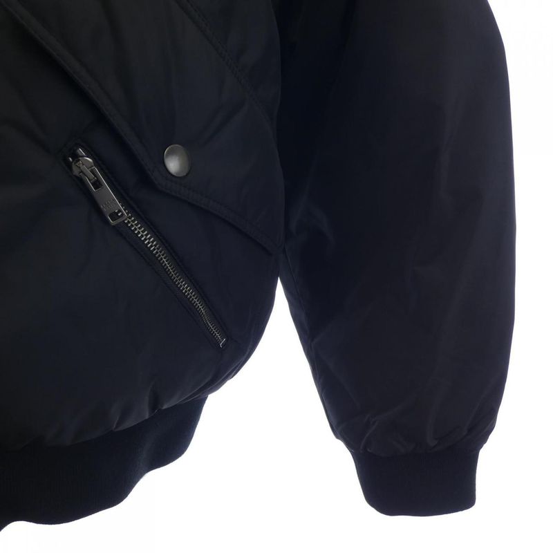 Prada Triangle Logo Sgc842 Sooo 16bf Down Jacket