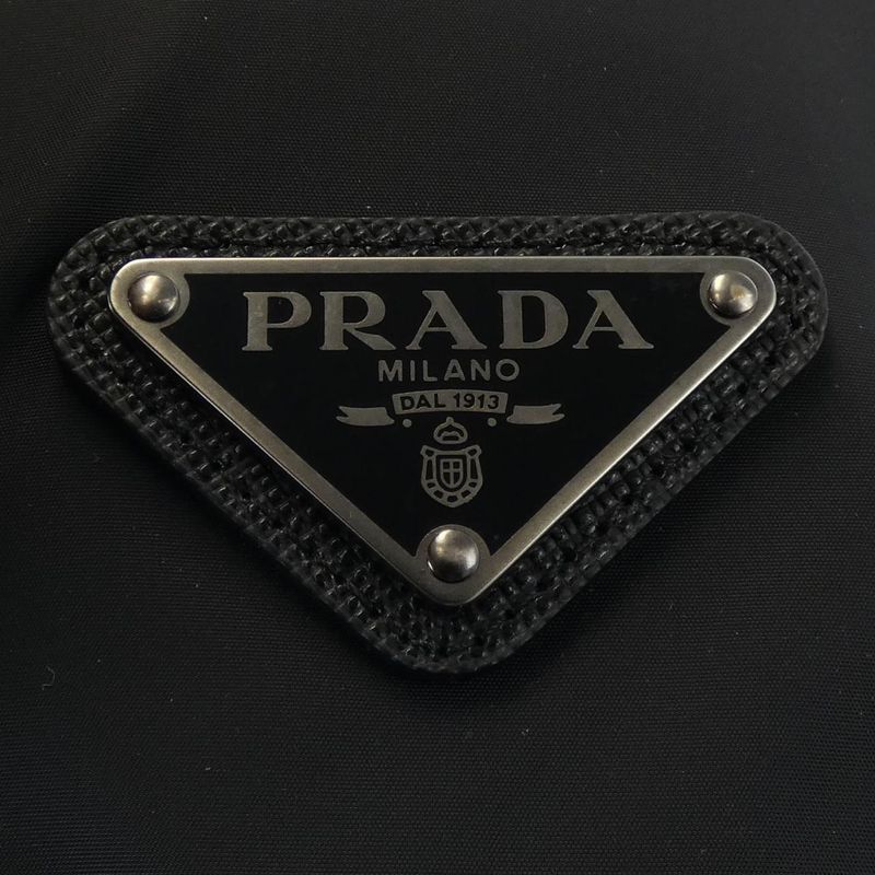 Prada Triangle Logo Sgc842 Sooo 16bf Down Jacket
