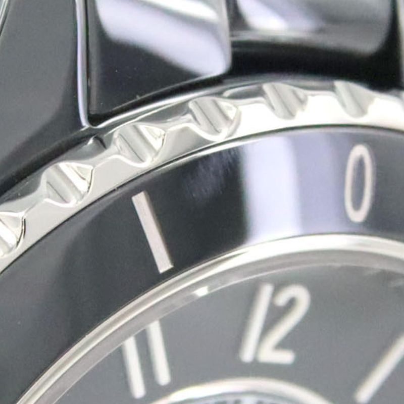 Chanel J12 Calibre 12.1 38mm (1.50in) Ceramic H5697 Ceramic Automatic