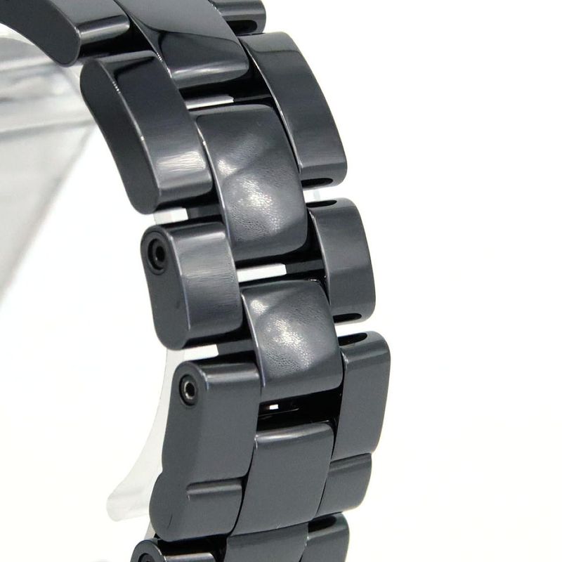 Chanel J12 Calibre 12.1 38mm (1.50in) Ceramic H5697 Ceramic Automatic