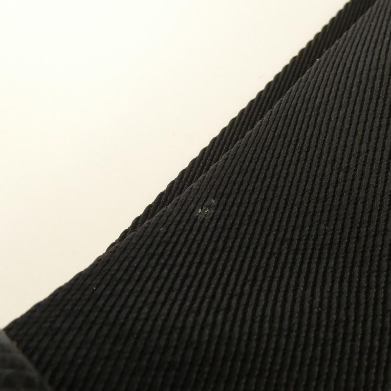 Louis Vuitton Taiga Avenue Sling Bag M30443 Shoulder Bag