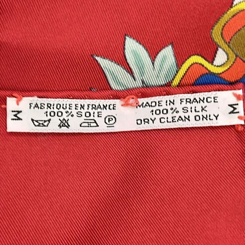 Hermes Carré 90 Like Scarf Red Ivory and Multi L'entente Cordiale French-English