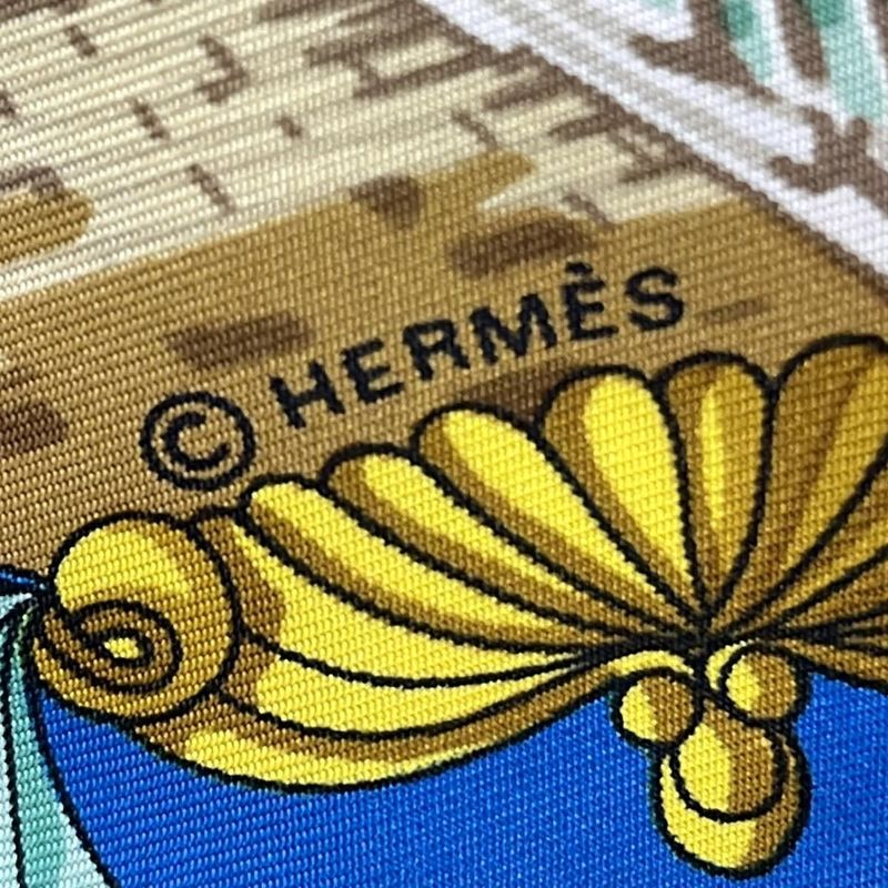 Hermes Carré 90 Like Scarf Red Ivory and Multi L'entente Cordiale French-English