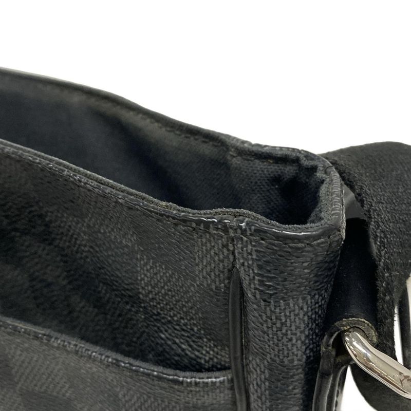 Louis Vuitton Shoulder Bag Damier Graphite Daniel MM N58029