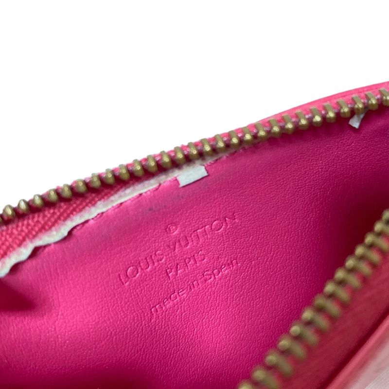 Louis Vuitton Coin Case Monogram Vernis Pochette Cles M9144f Raspberry Leather