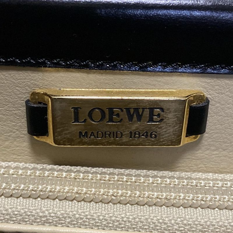 Loewe Shoulder Bag - Black Vintage Museum Leather