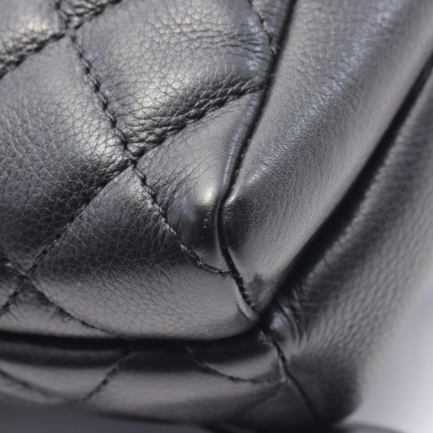 Chanel Waist Bag Body Bag Matelasse Black Leather Matelasse Body Bag Ladies