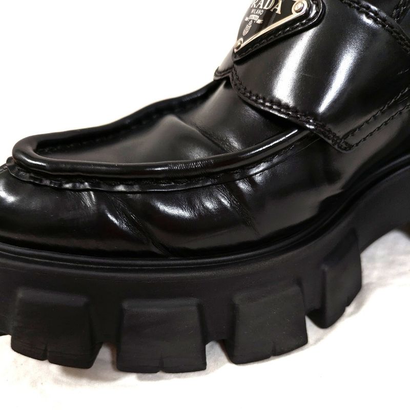 Good Prada Monolith Brushed Leather Pointed Toe Loafers Size 38 Approx 25cm