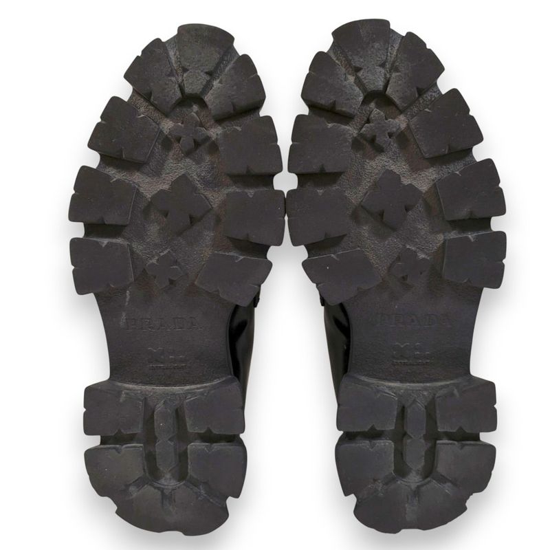 Good Prada Monolith Brushed Leather Pointed Toe Loafers Size 38 Approx 25cm