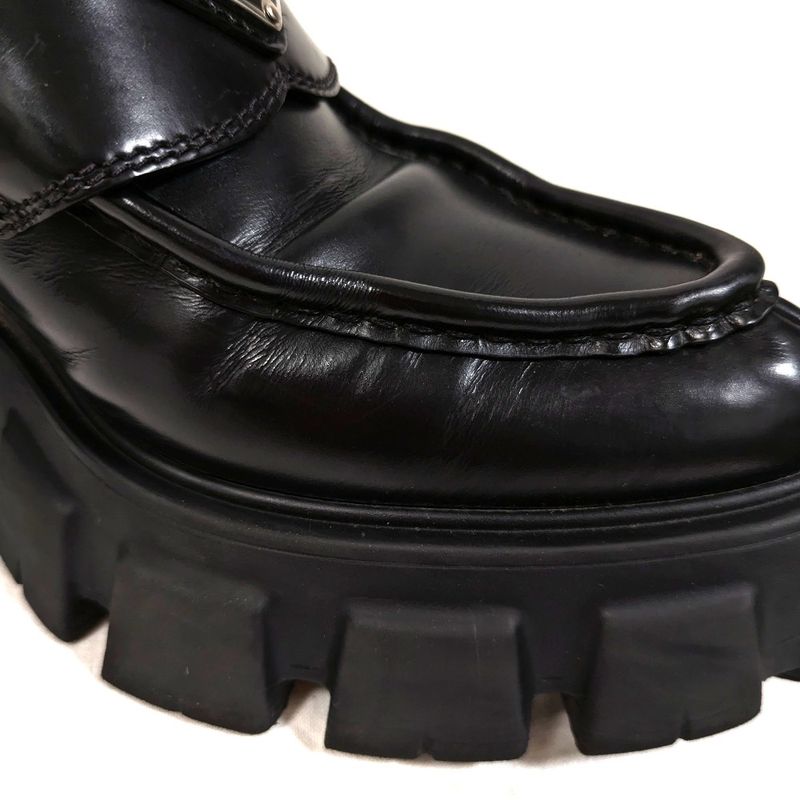 Good Prada Monolith Brushed Leather Pointed Toe Loafers Size 38 Approx 25cm