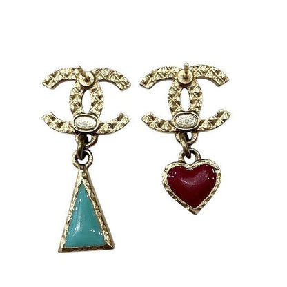 Chanel Matelasse Cocomark A17p Heart Triangle Gold Brand Accessories Earrings