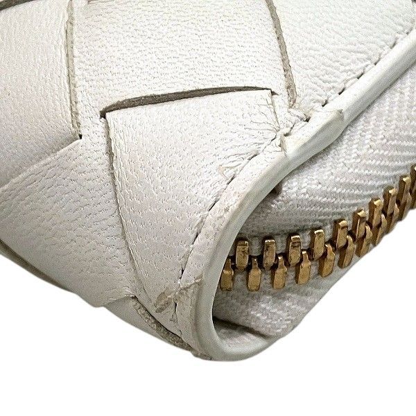 Bottega Veneta Intrecciato Heart Round Zipper Long Wallet Unisex