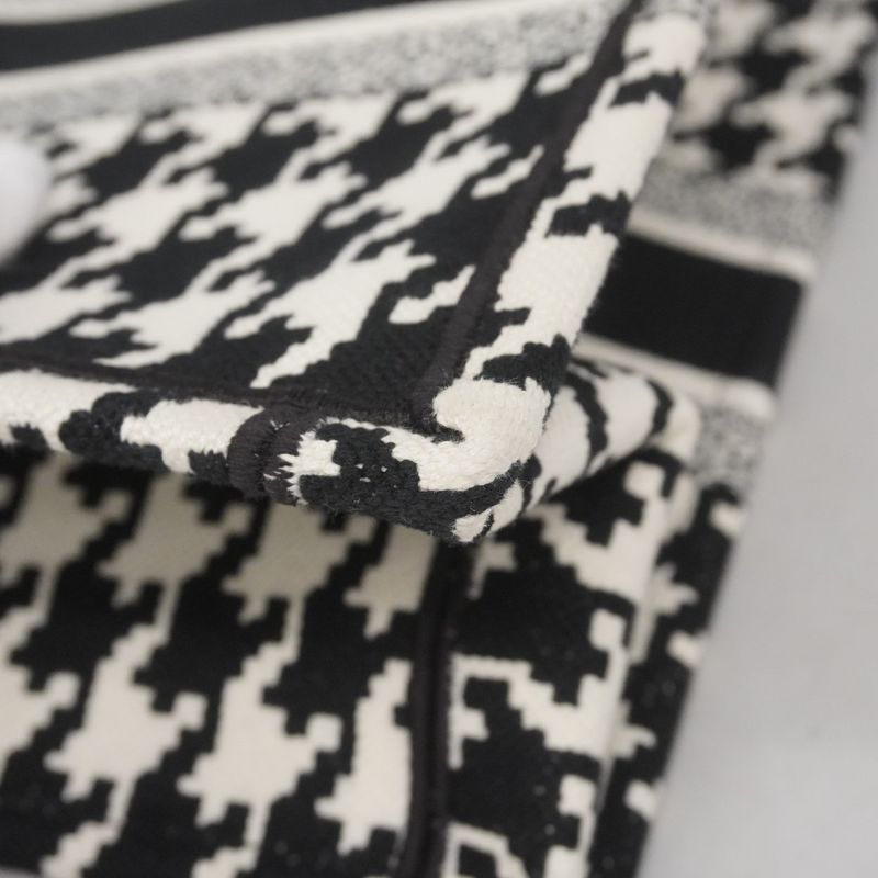 Christian Dior Tote Bag Book Tote Canvas White Black Cles Deuce