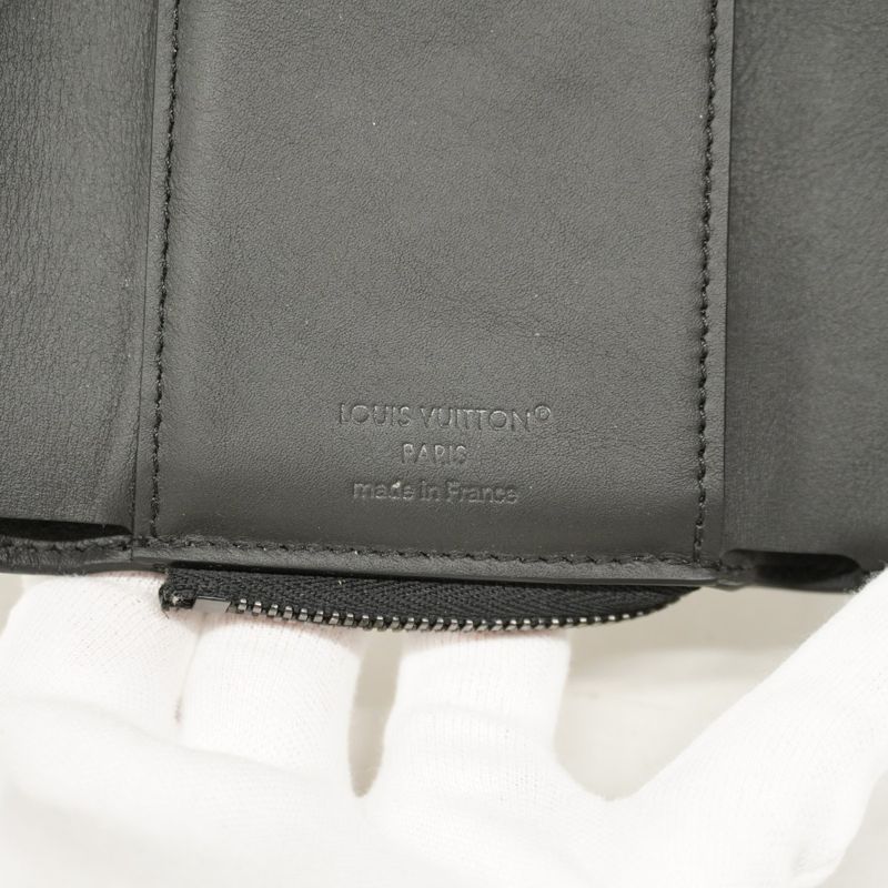 Louis Vuitton Trifold Wallet LV Aerogram Portefeuille Pilot M81740 Black Men's