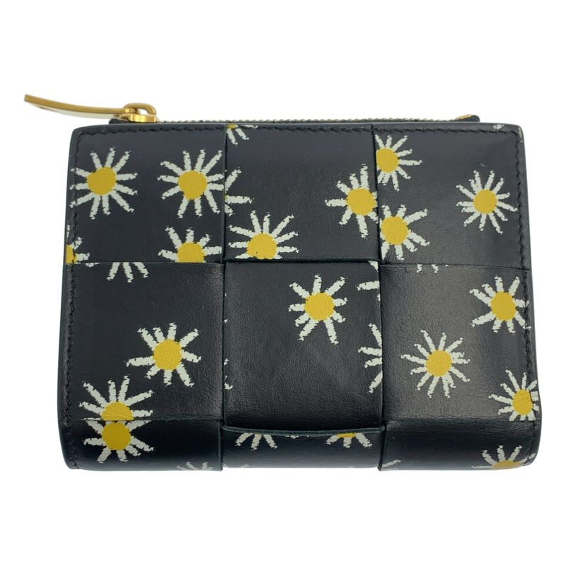 Bottega Veneta - Intrecciato Small Cassette Wallet Fold Wallet - Black - Women's