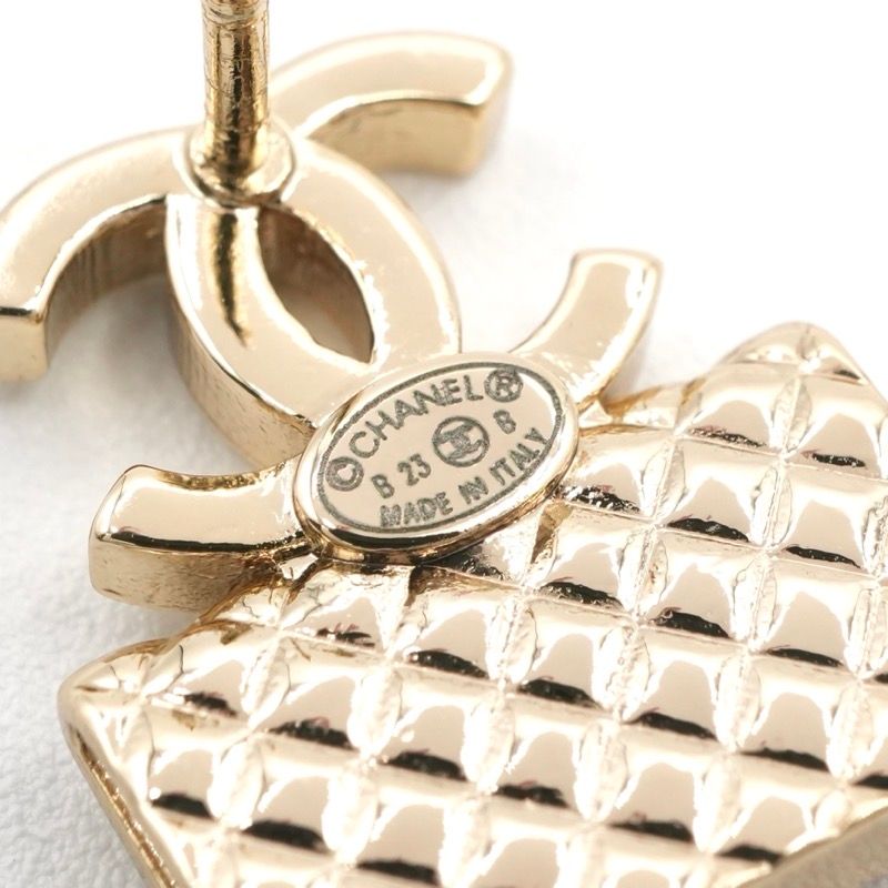 Chanel Brooch Corsage Gold Pin Brooch Coco Mark Matelasse Bag Rhinestone