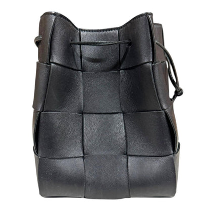 Bottega Veneta Small Cassette Bucket Bag Maxi Intrecciato Shoulder Bag Leather