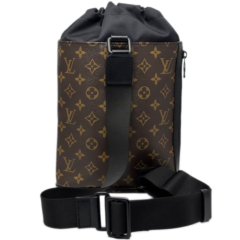 Louis Vuitton Shoulder Bag Monogram Chokes