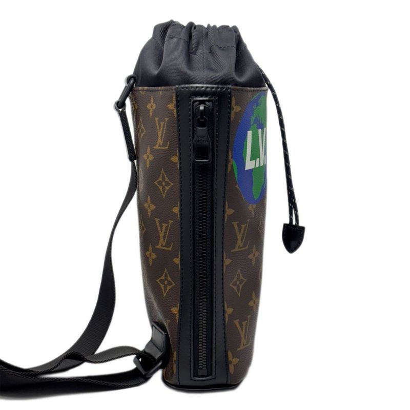 Louis Vuitton Shoulder Bag Monogram Chokes