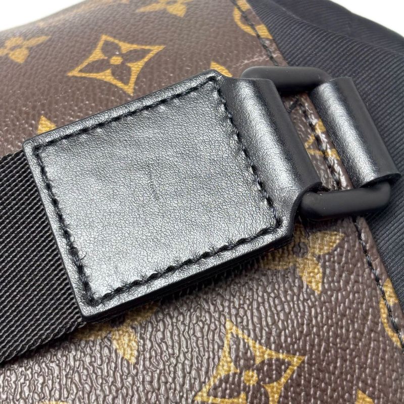 Louis Vuitton Shoulder Bag Monogram Chokes