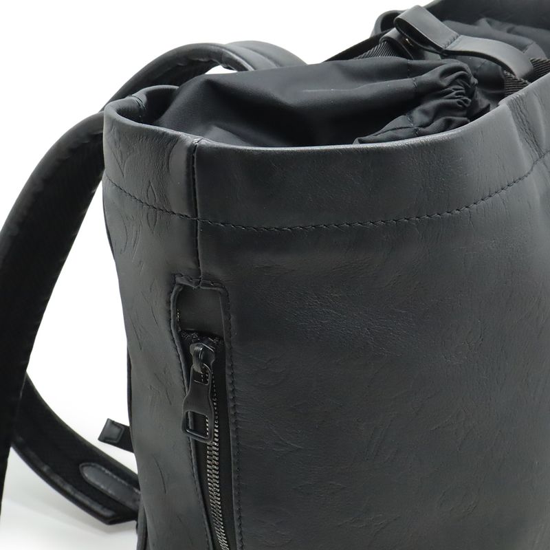 Louis Vuitton Monogram Shadow Chalk Backpack Sac Leather Noir Black Men M44614