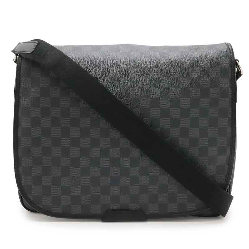 Louis Vuitton Damier Graphite Daniel GM Messenger Bag Shoulder Bag Crossbody