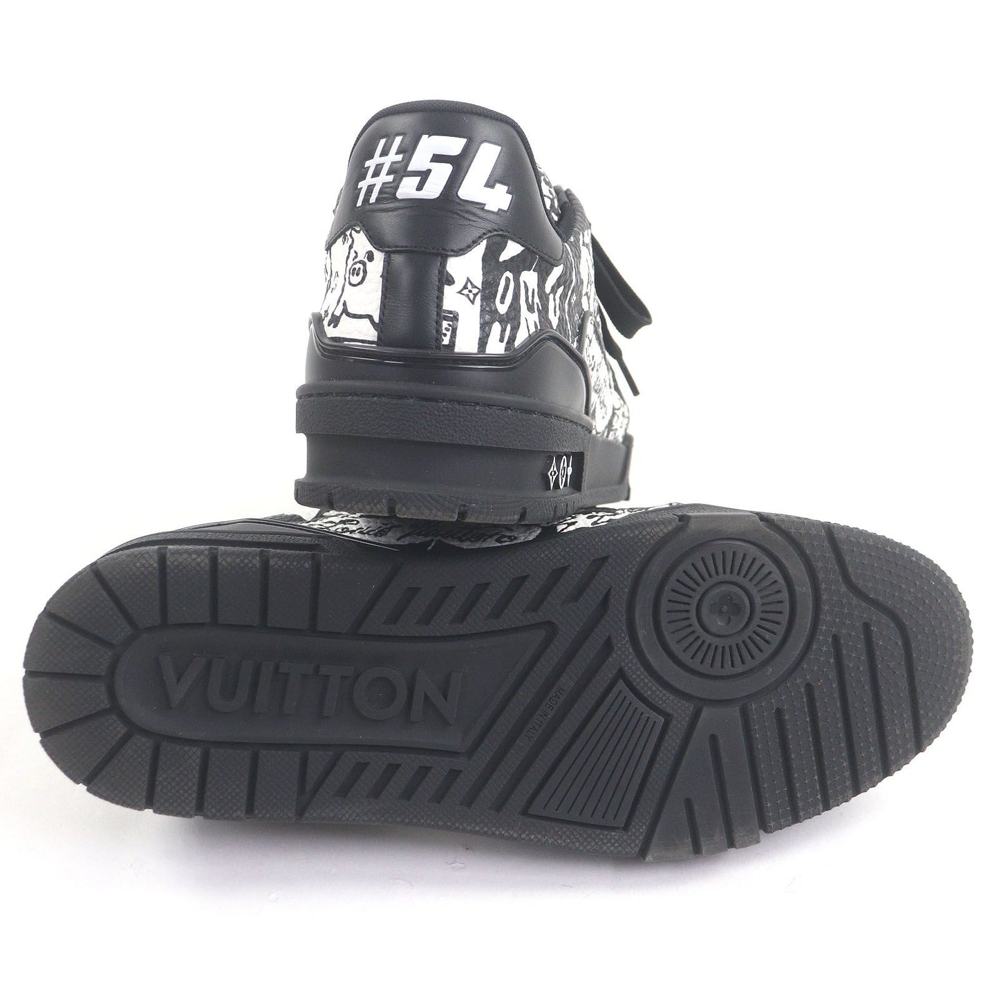 Excellent Condition Louis Vuitton 2022 LV Trainer Line Comic Pattern