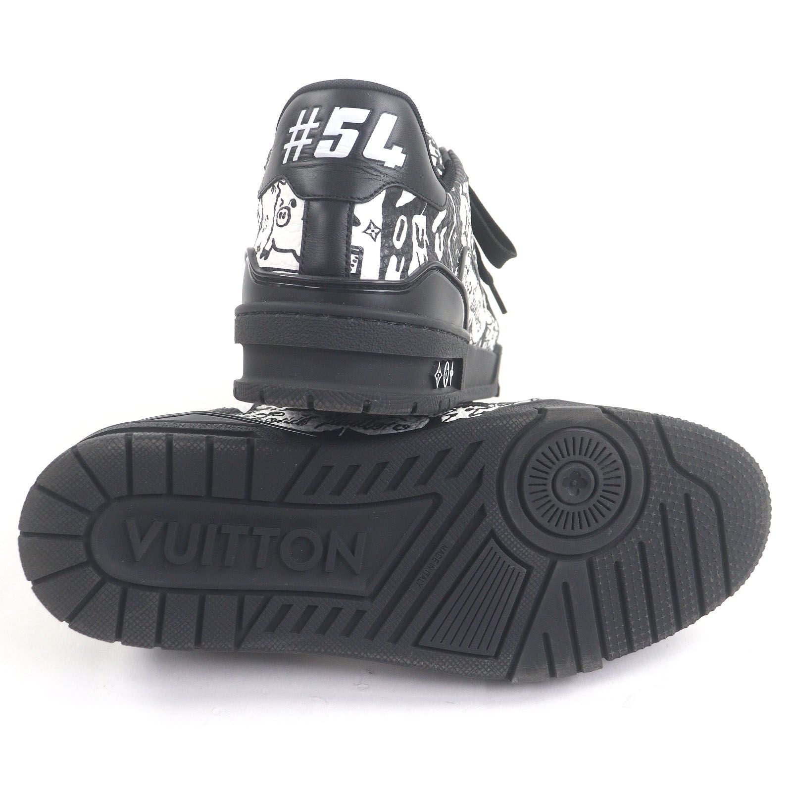 Excellent Condition Louis Vuitton 2022 LV Trainer Line Comic Pattern