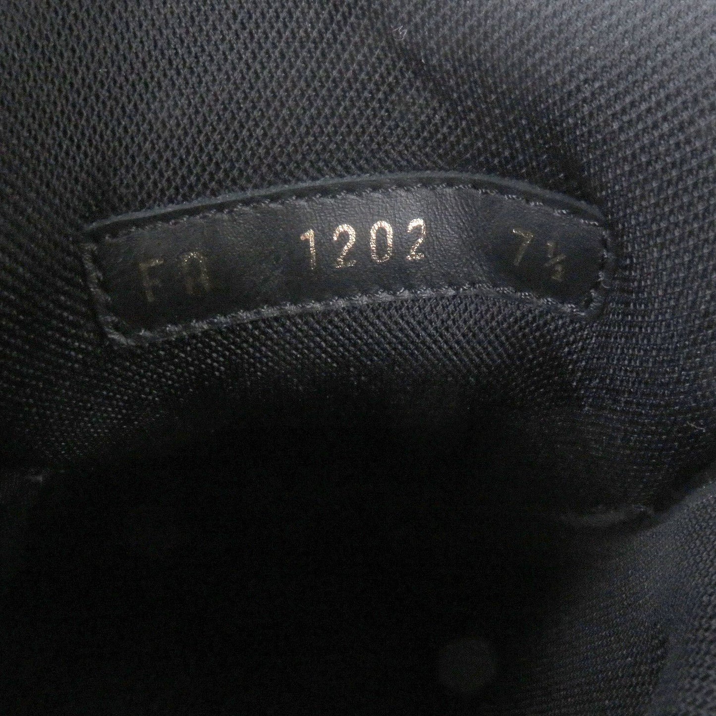 Excellent Condition Louis Vuitton 2022 LV Trainer Line Comic Pattern