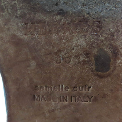 Excellent Condition Hermes Gold Hardware Kelly Buckle Leather Jumping Long