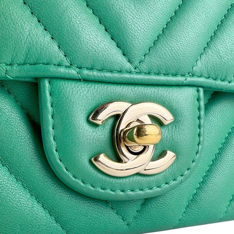 Chanel Shoulder Bag V-Stitching