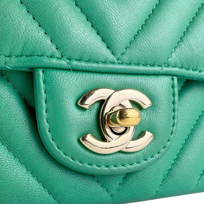 Chanel Shoulder Bag V-Stitching