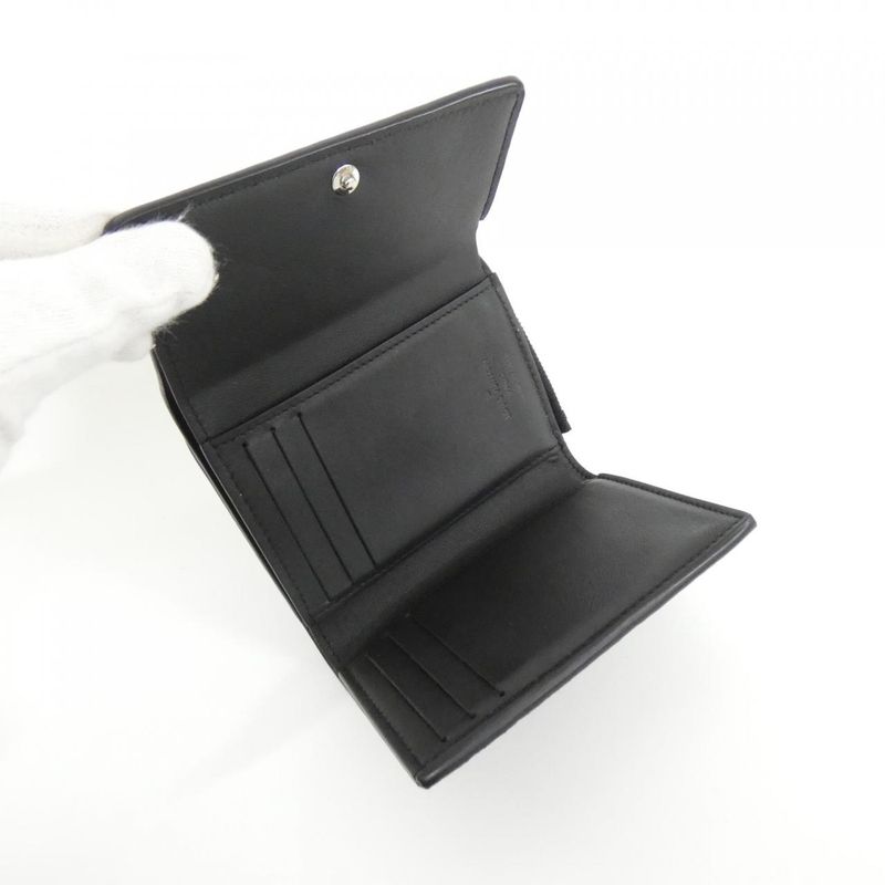 Louis Vuitton Taurillon Monogram Portefeuille Pilot M82556 Wallet