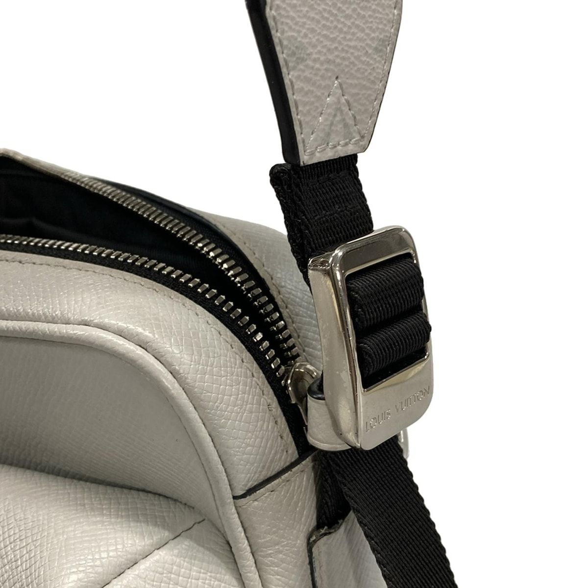 Louis Vuitton Shoulder Bag Taigarama Outdoor Messenger PM M30243 Antarctica