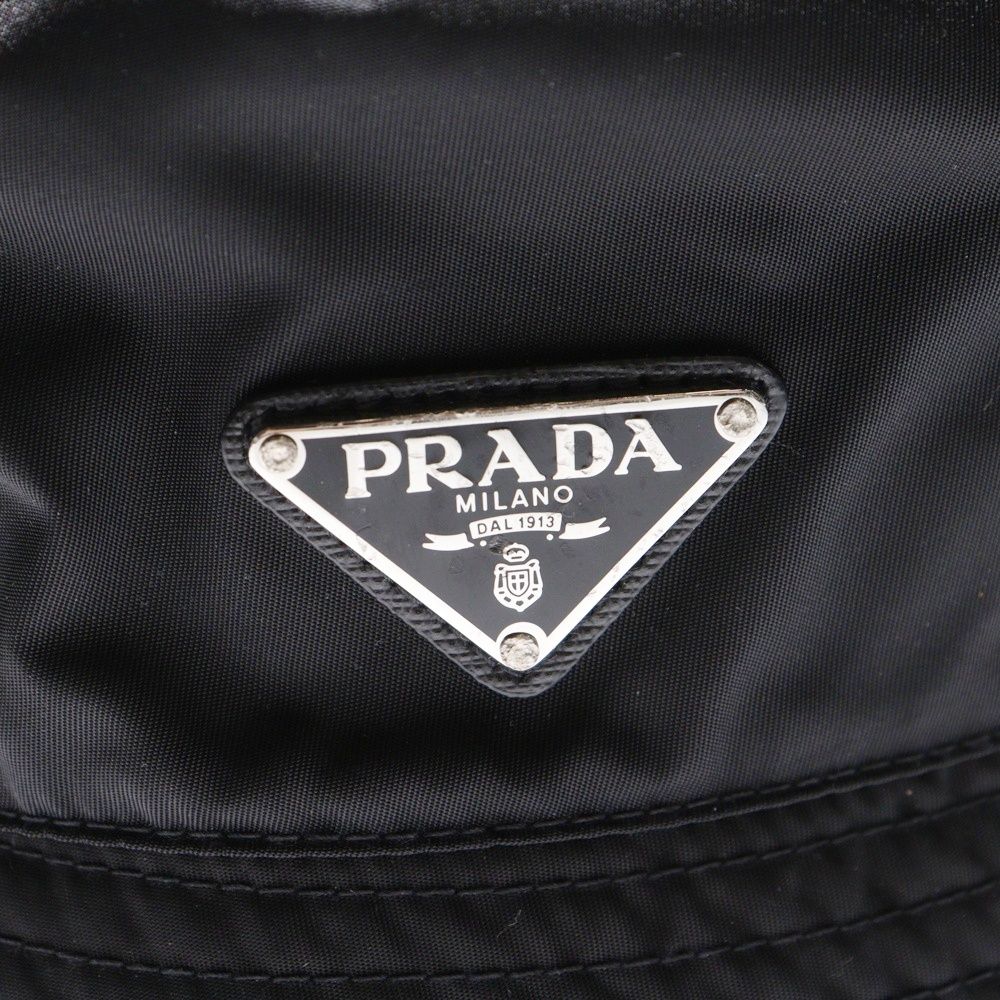 Prada Re-Nylon Triangle Logo Plate Bucket Hat Hat Black 2hc137 2dmi