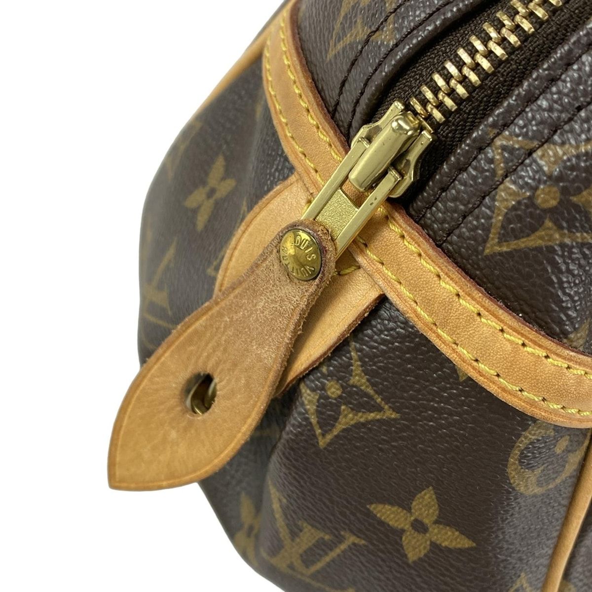 Louis Vuitton Shoulder Bag Monogram Montorgueil PM M95565