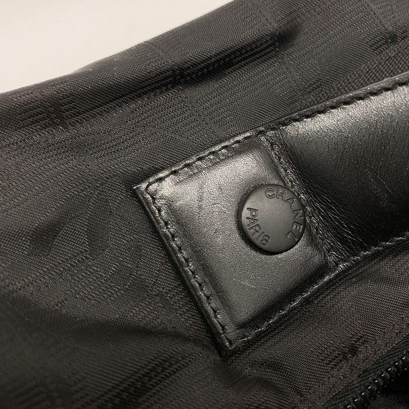 Chanel Handbag New Travel Nylon Black Cles Deuce