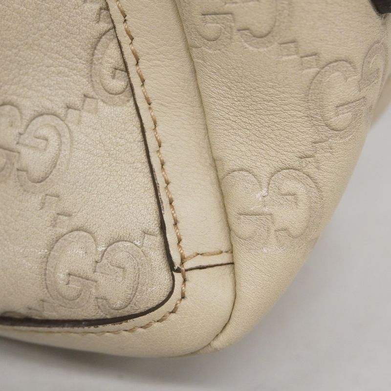 Gucci Pouch Guccissima 130939 Leather Ivory Chien Pan Gold Hardware Women's