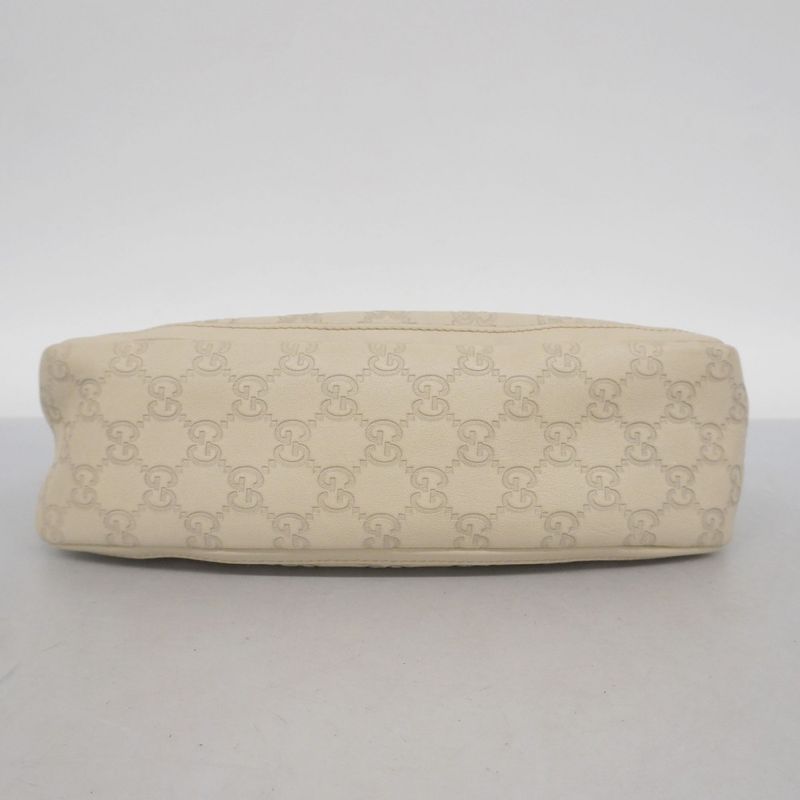 Gucci Pouch Guccissima 130939 Leather Ivory Chien Pan Gold Hardware Women's