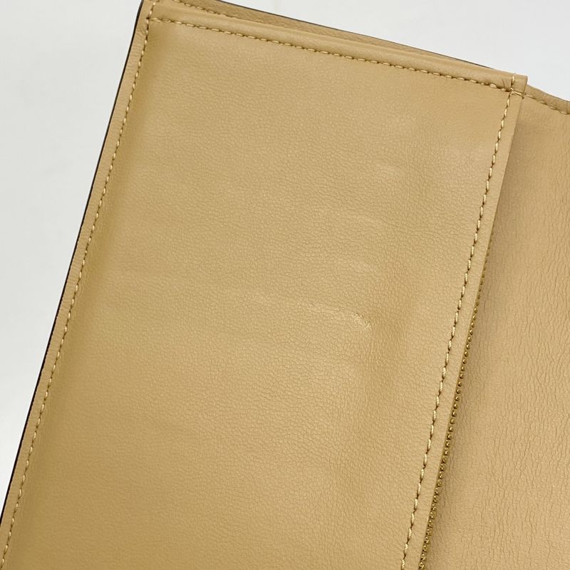 Louis Vuitton Long Wallet Taurillon LV Vertical Wallet M81330 Black Cles Deuce